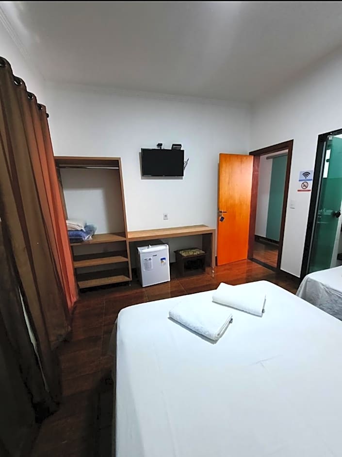 POUSADA LIMAS SUITES