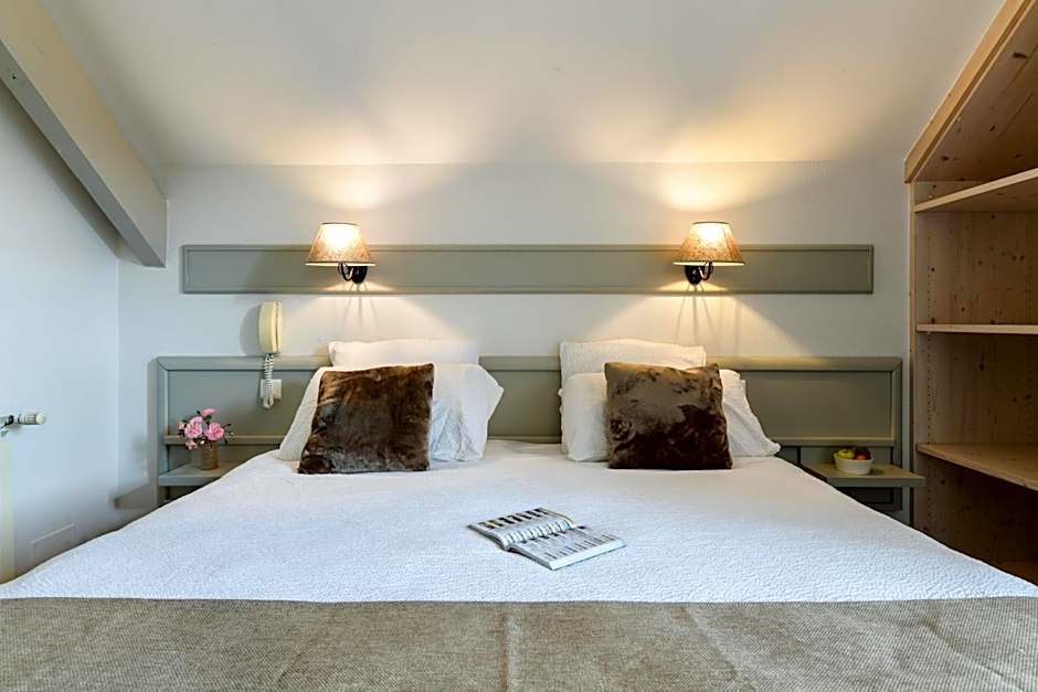 Logis Hôtel Etchemaïté