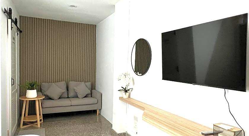 THE NINE PLACE Chaeng Sanit