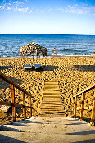 The Mini Beach Hotel