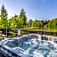 Woodhall Country Park Lodges