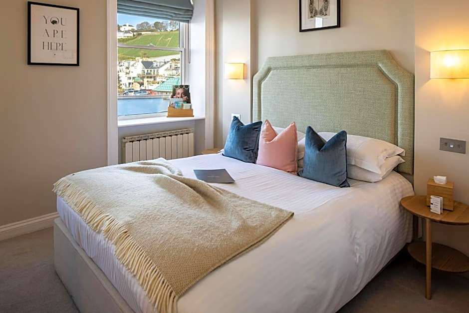 The Moorings Hotel & Restaurant