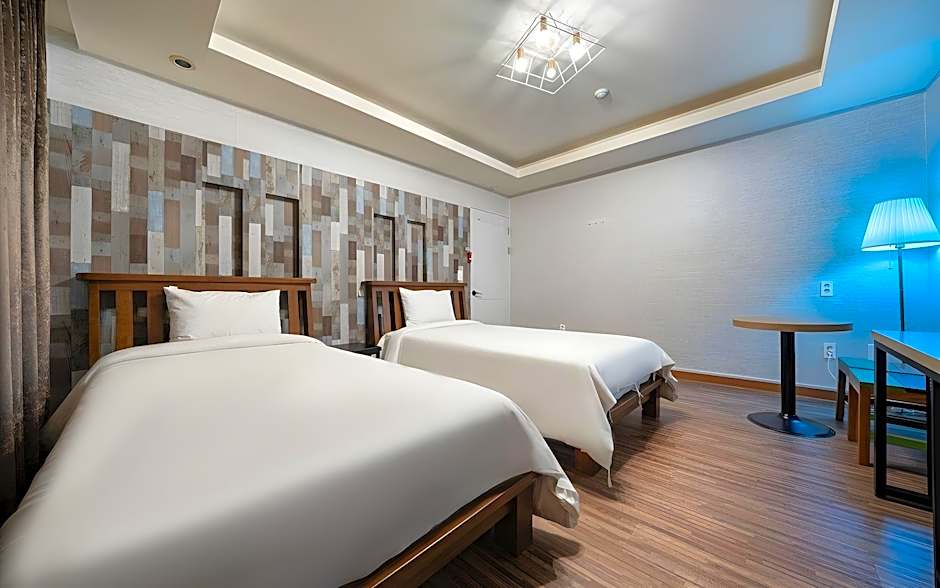 Gangneung Crystal Motel