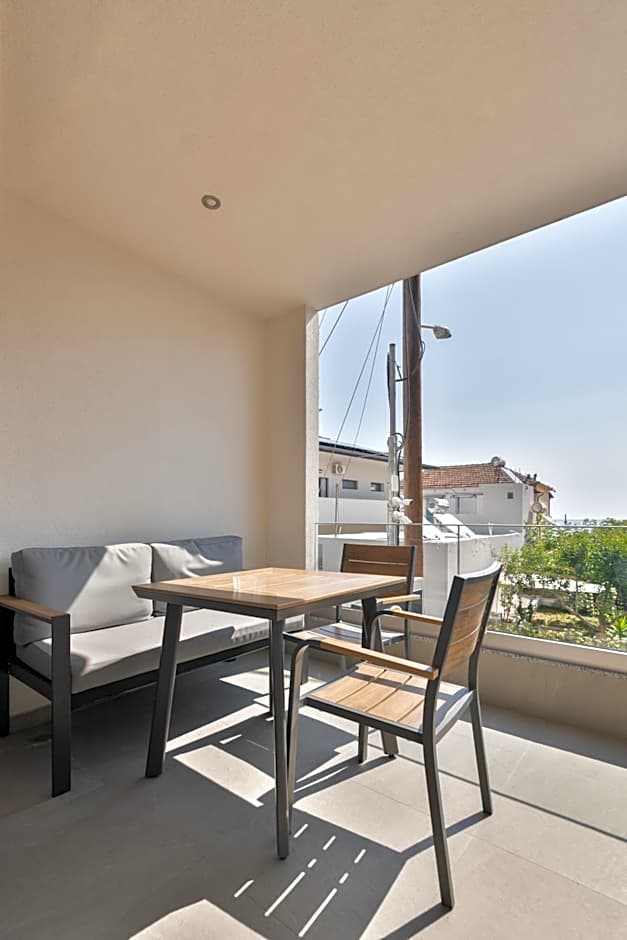 Costa De Luxe Suites