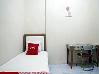 Hotel O Kost Ketapang Syariah