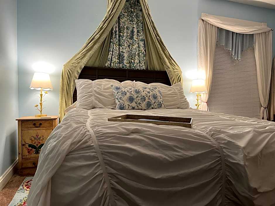 Woodstock Inn Bed & Breakfast