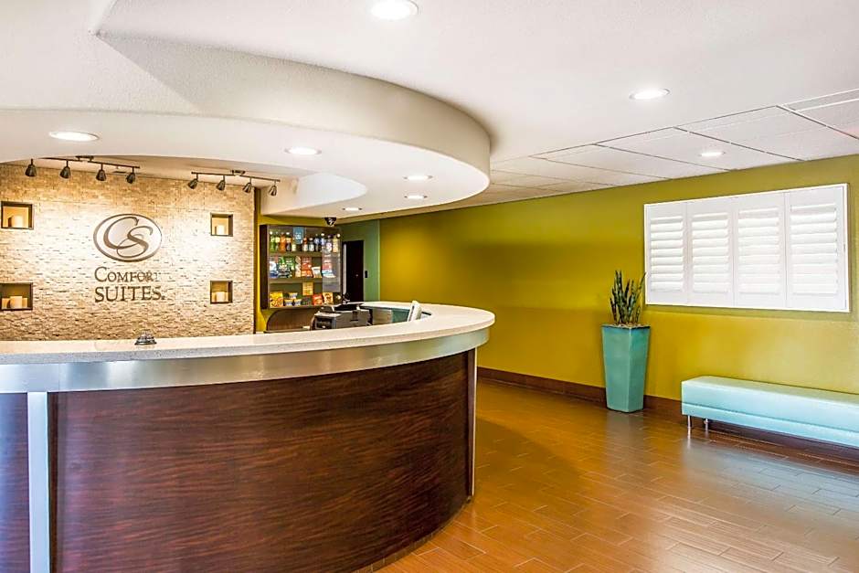 Comfort Suites Fresno River Park