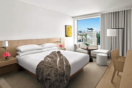 Deluxe, Guest room, 1 King, City view
