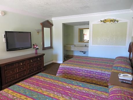 Queen Room with Two Queen Beds