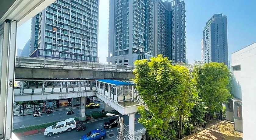 Thonglor Suites Hotel