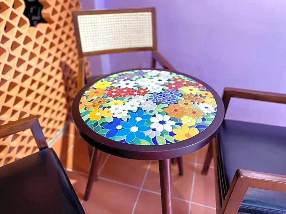 Ahu Hotel & Apartment