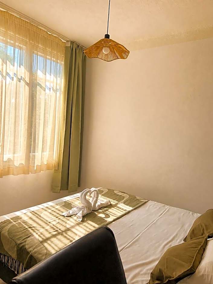 Hotel Cayrons Vence & St Paul de Vence