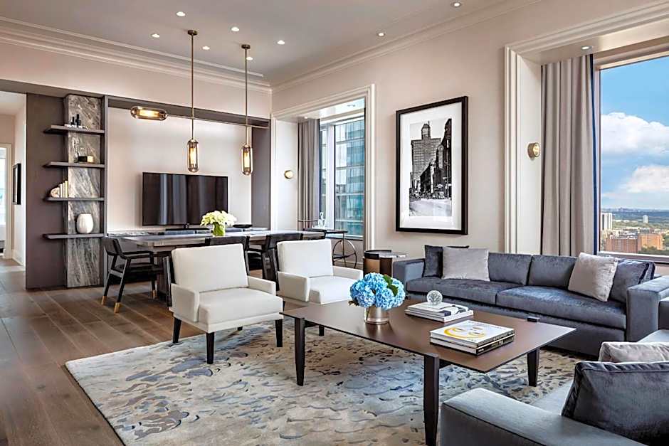 The St. Regis Toronto