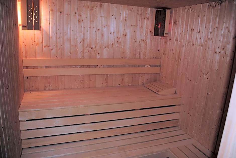 Discret Hotel & Restaurant