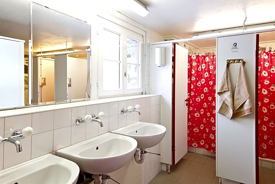 Mountain Hostel Gimmelwald