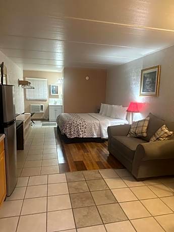 Standard King Room
