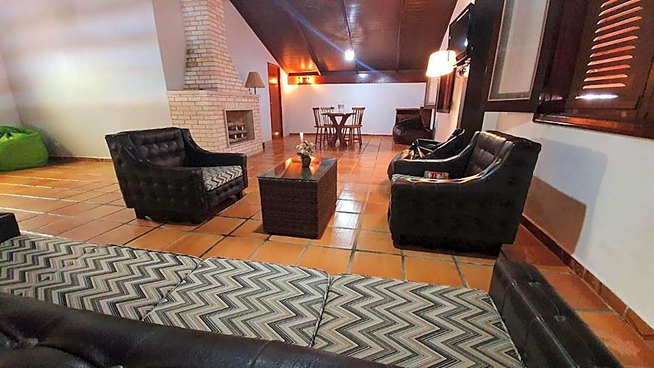 Elegante com lareira, Piscina, Área Gourmet, Bilhar, Wi-Fi, SmartTV