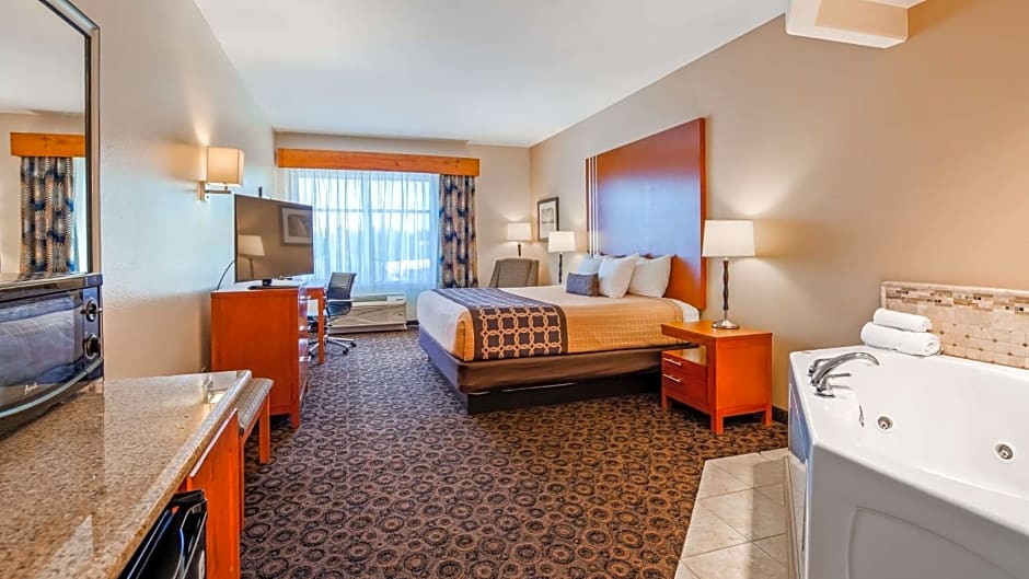 Best Western Plus Rose City Conference Center Inn