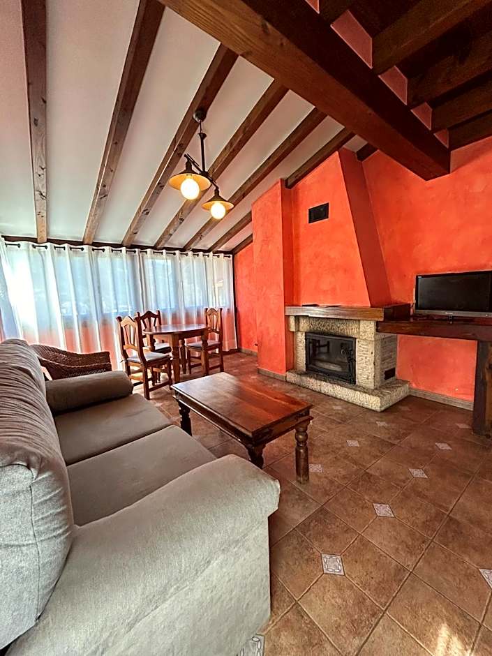 Apartamentos La Montaña