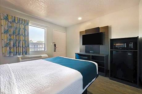 Queen Suite