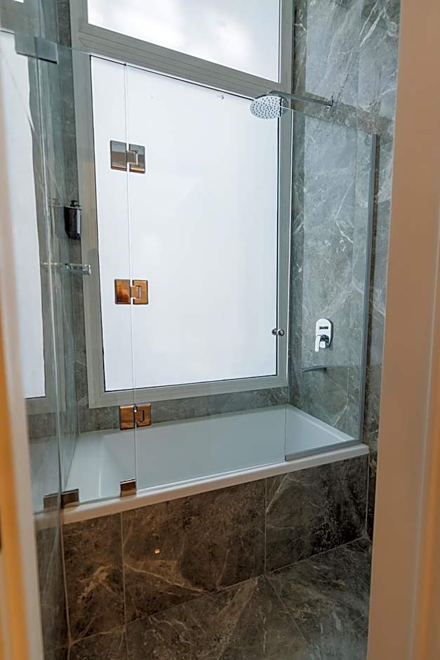 Vain Boutique Hotel