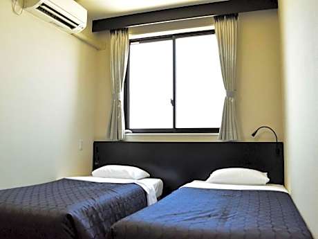 Standard Twin Room - Non-Smoking