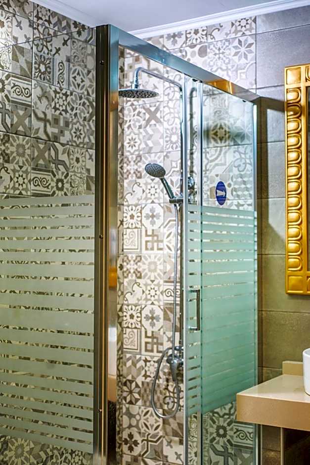 Stefania Studios by Estia