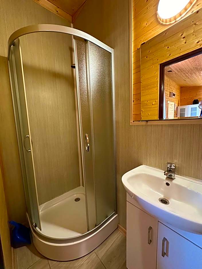 Domki Letniskowe Korona