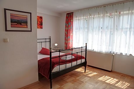 Single Room - Guest house