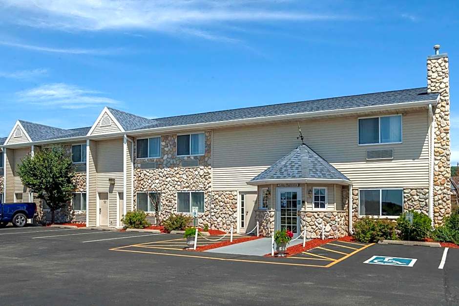 Quality Inn & Suites Prairie Du Chien