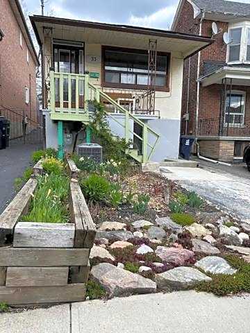 Toronto Cozy Home Retreat