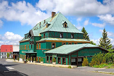 Hotel Zelený Dům