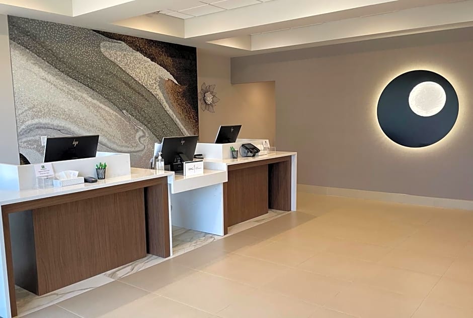 Holiday Inn Hotel & Suites Chicago - Downtown by IHG