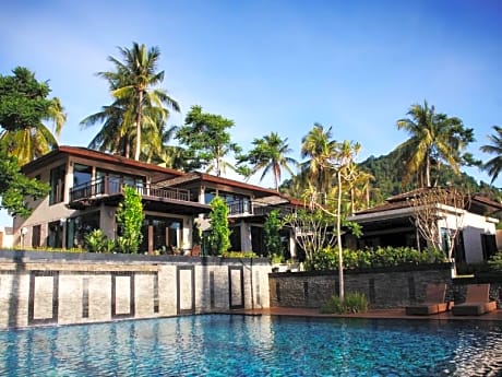 Niramaya Villa & Wellness Resort