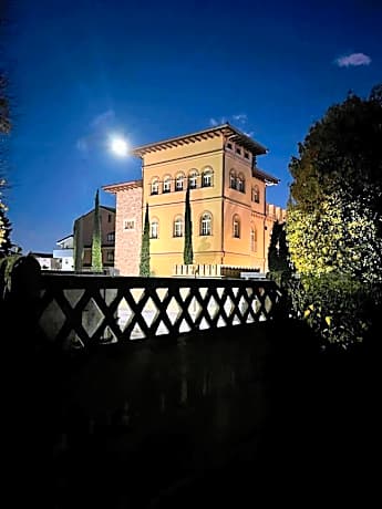 Accomodation Hotel Castello Il Codirosso