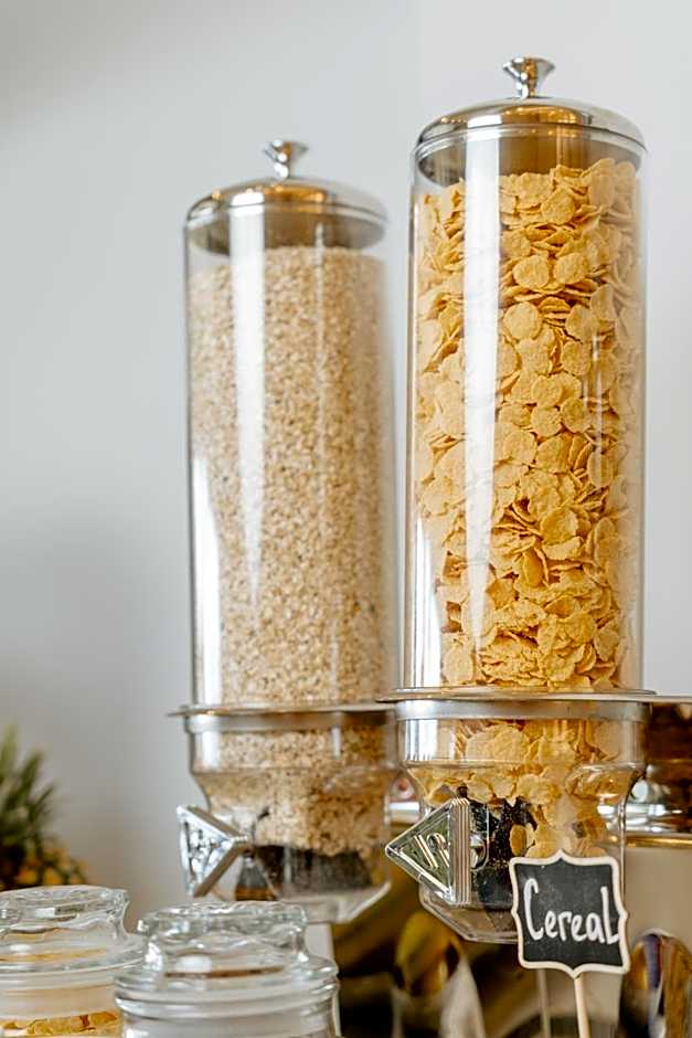 Palm Beach Hotel Apartments