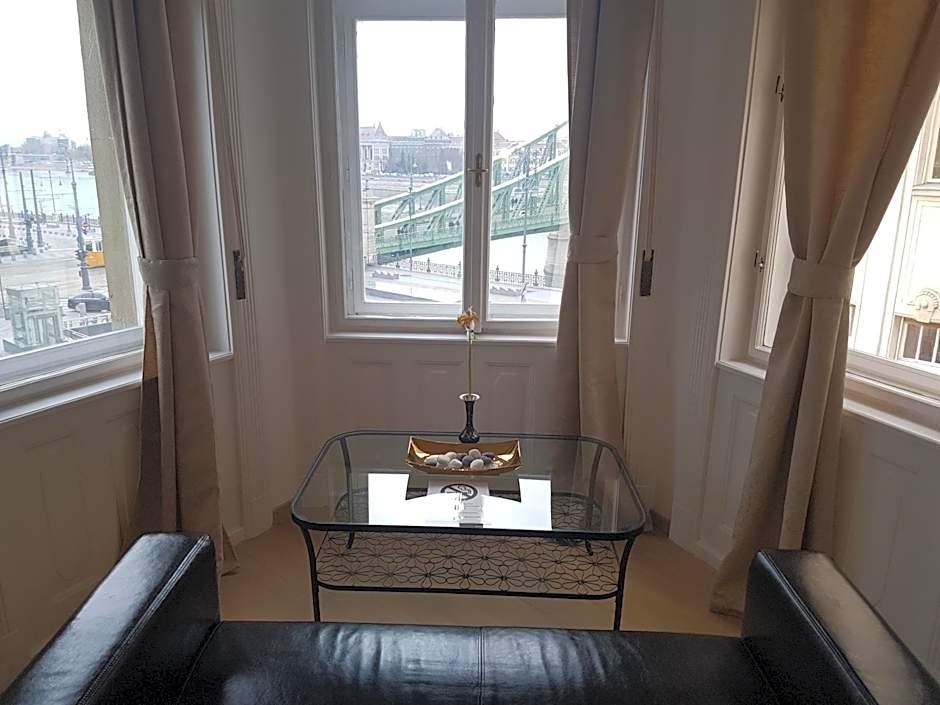 Butterfly Home Danube