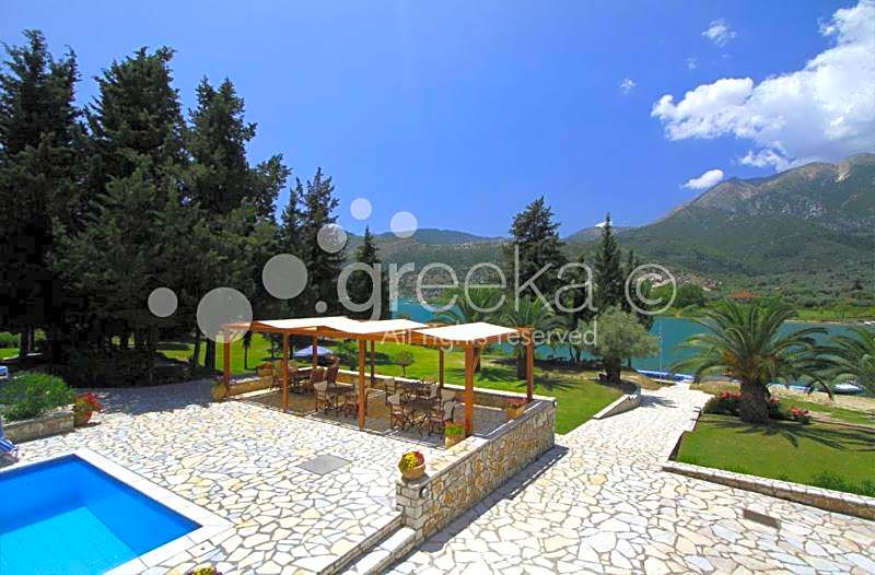 Geni Garden Apartments