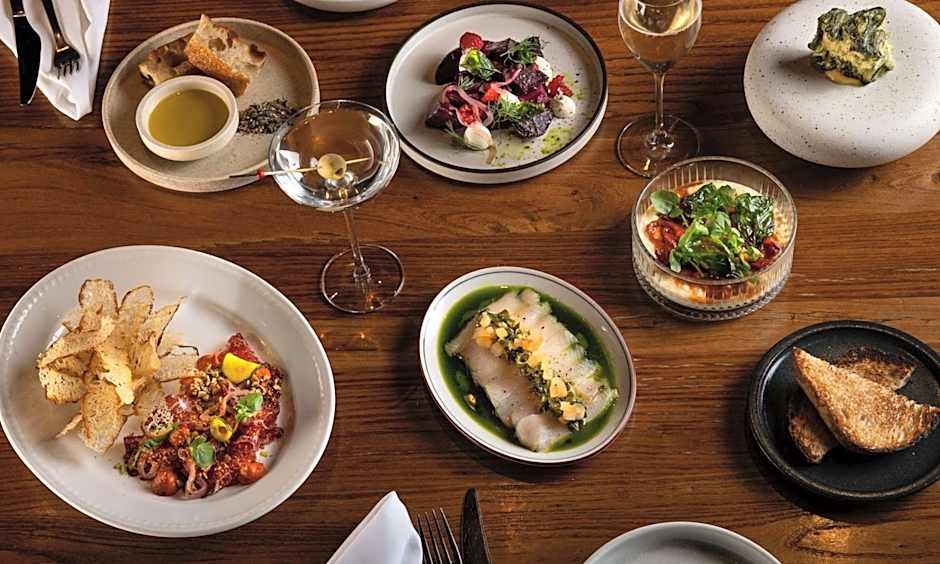 Next Hotel Melbourne, Curio Collection by Hilton