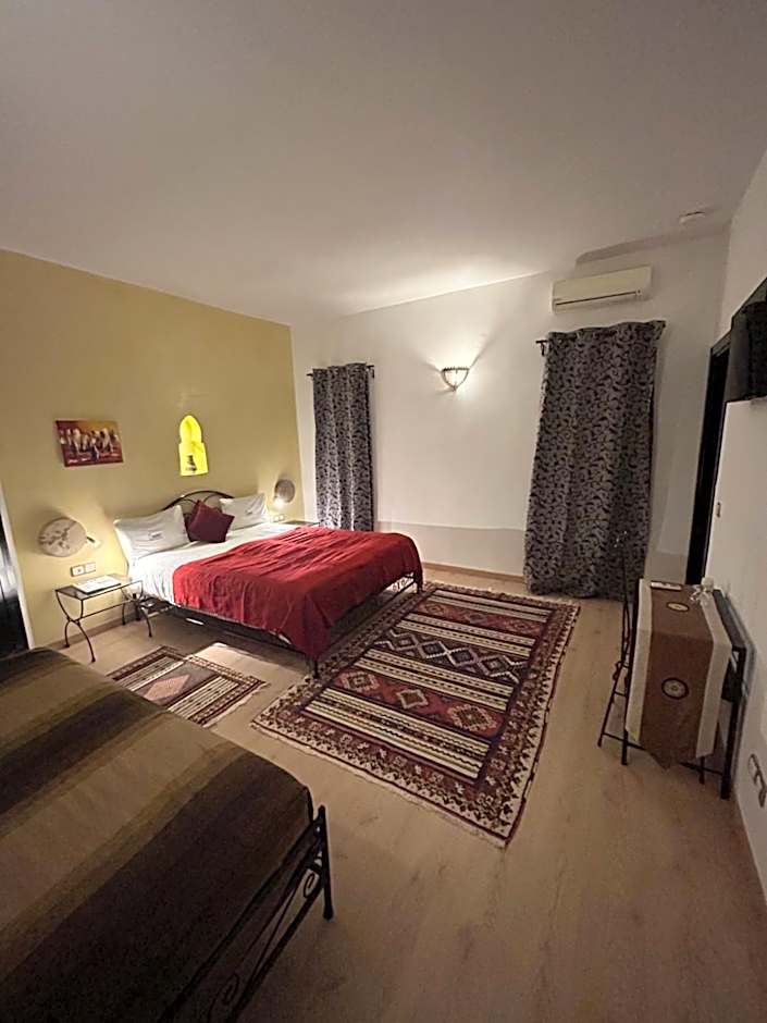Photo 1 of 2 of Triple Room