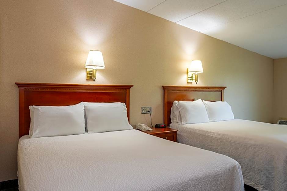 White River Inn & Suites