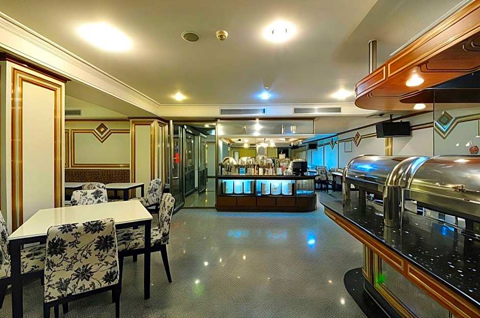 Baron's Hot Spring Hotel