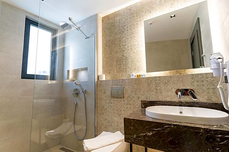 SeaTown Hotel