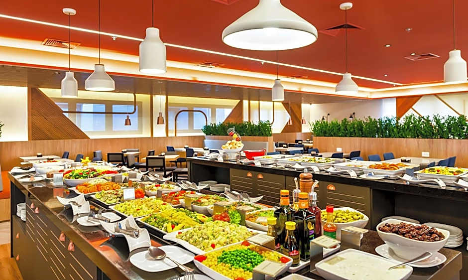 Hampton by Hilton Guarulhos Airport, Brazil