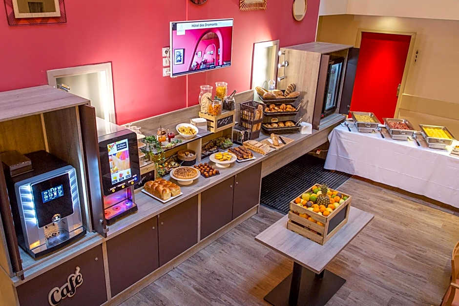 SOWELL RESIDENCES New Chastillon