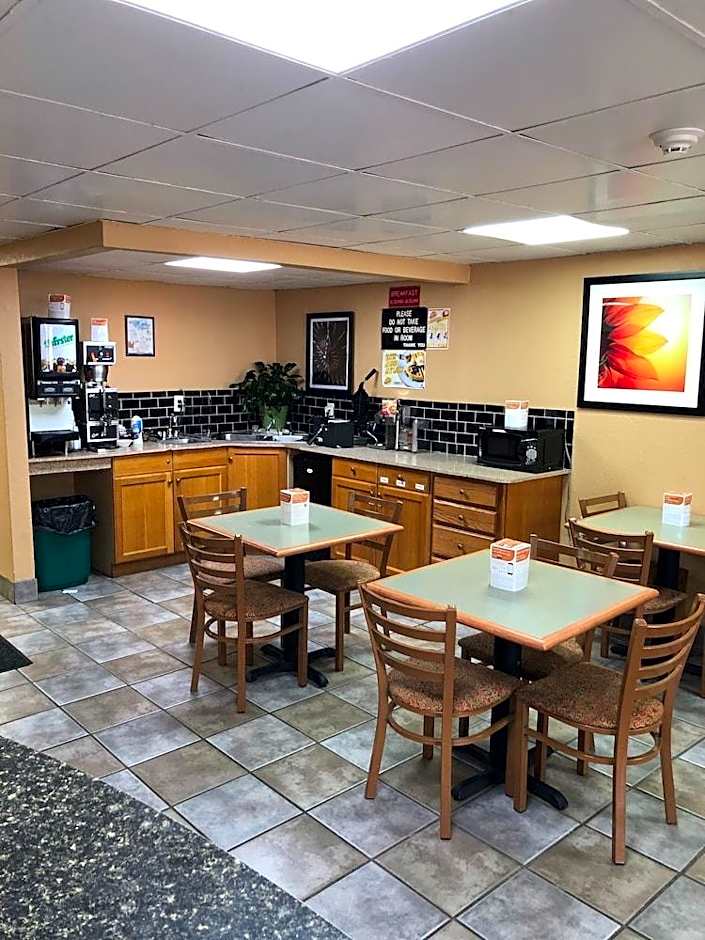 Econo Lodge Stone Mountain