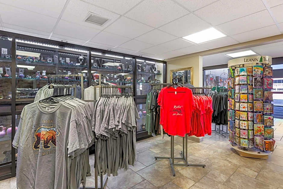 Best Western Plus Raton Hotel