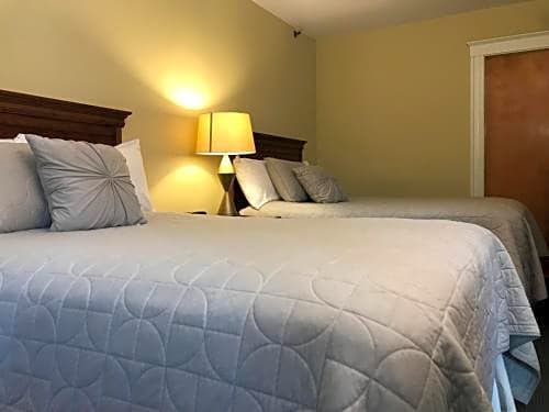 Winthrop Arms Hotel Restaurant Logan Airport