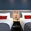 Holiday Inn Express Bath By IHG
