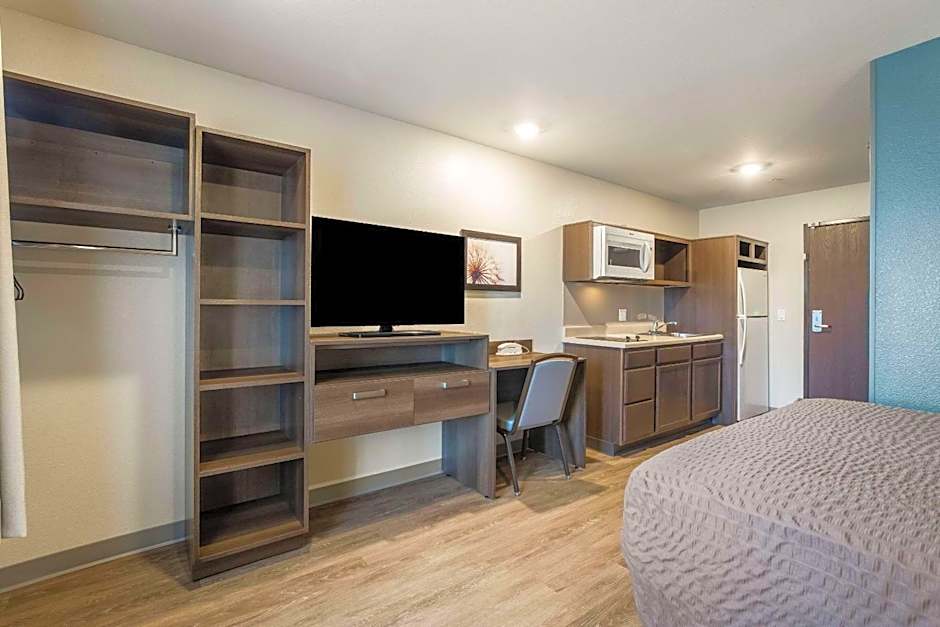 WoodSpring Suites Colton